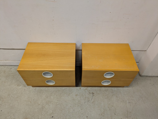 Retro yöpöytä 2kpl 