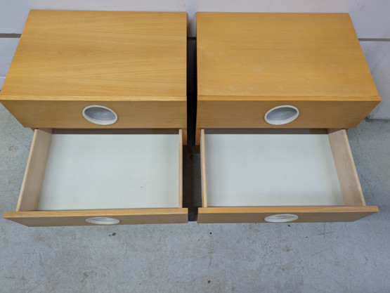 Retro yöpöytä 2kpl 