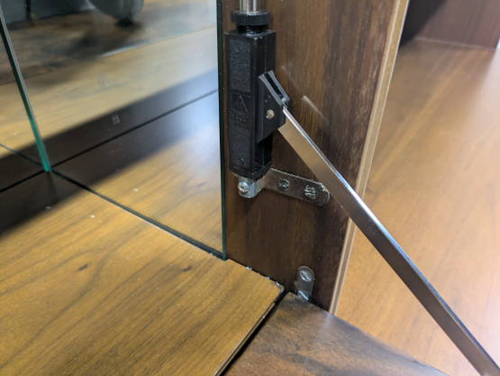 Rokokoo kirjahylly / vitriini 