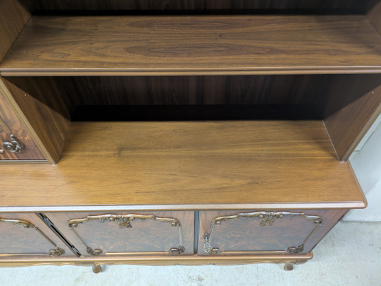 Rokokoo kirjahylly / vitriini 