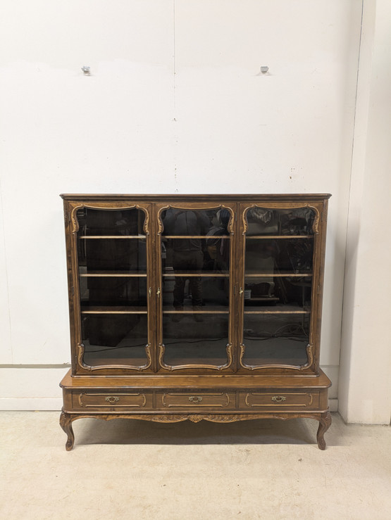 Rokokoo vitriinikaappi 