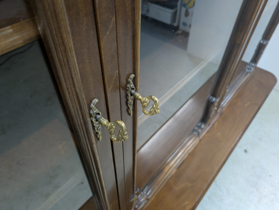 Rokokoo vitriinikaappi 