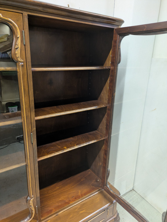 Rokokoo vitriinikaappi 