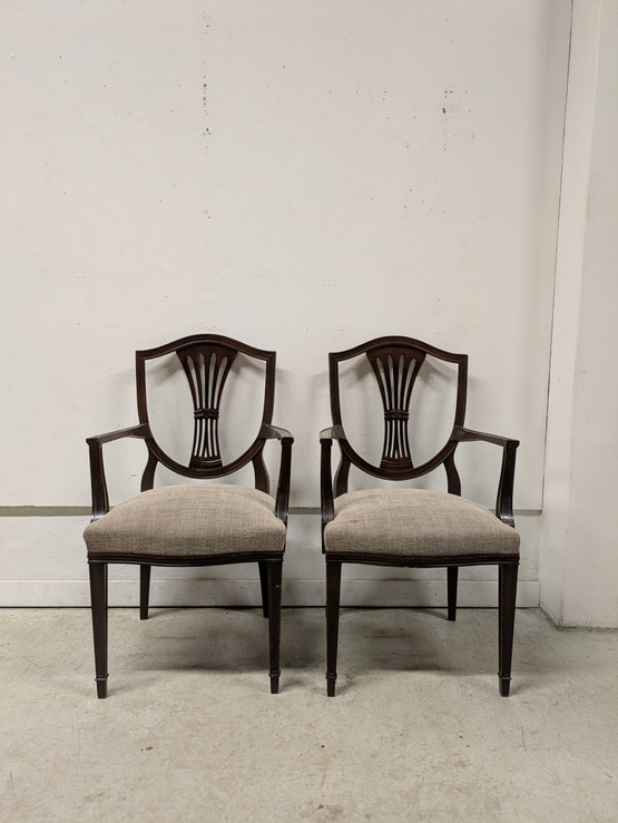 Hepplewhite käsinojatuoli 2kpl (projekti)