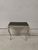 Kaunis konsolipöytä