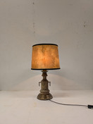 Vanha pöytävalaisin 