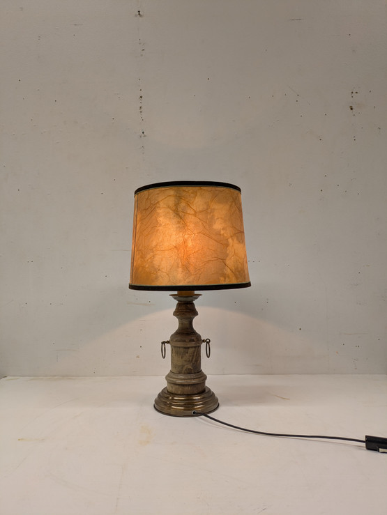 Vanha pöytävalaisin 