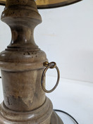 Vanha pöytävalaisin 