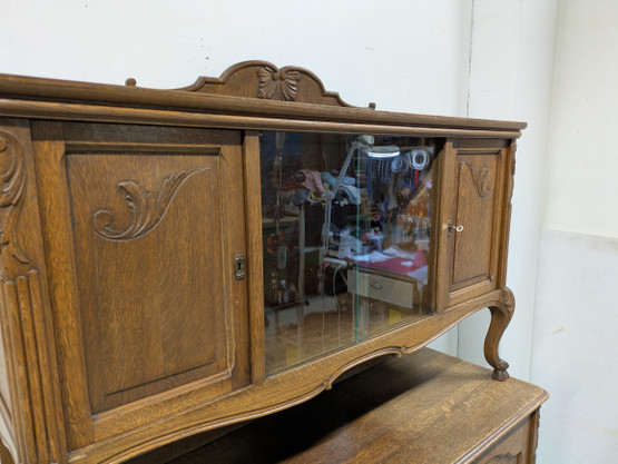 Antiikki astiakaappi 1900-luvun alku