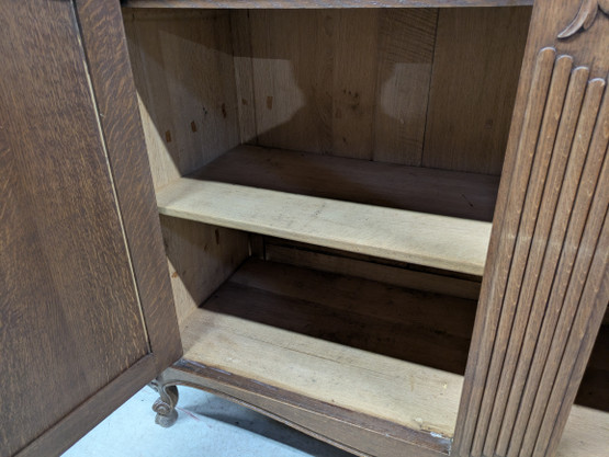 Antiikki astiakaappi 1900-luvun alku