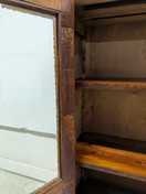 Vanha vitriinikaappi 