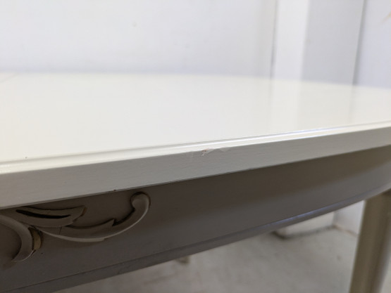 Kustavilainen ruokapöytä 