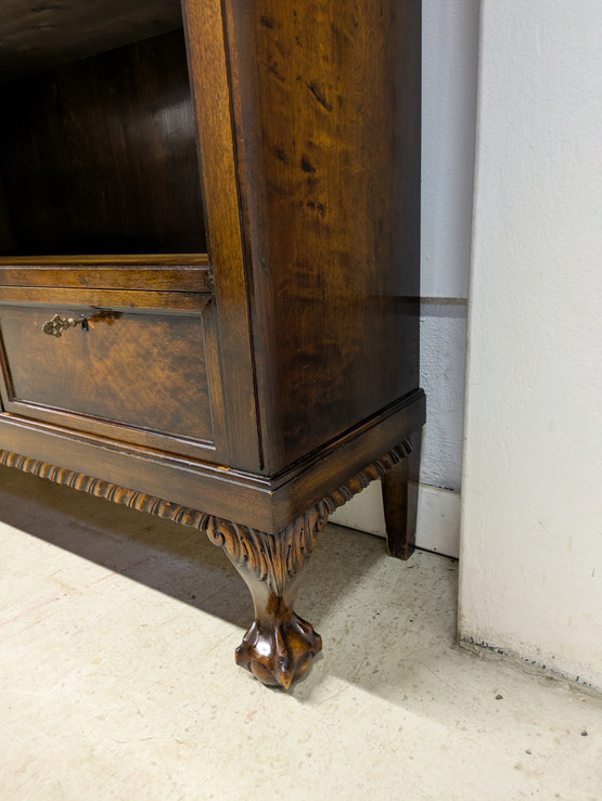 Upea kirjahylly 40/50-luku