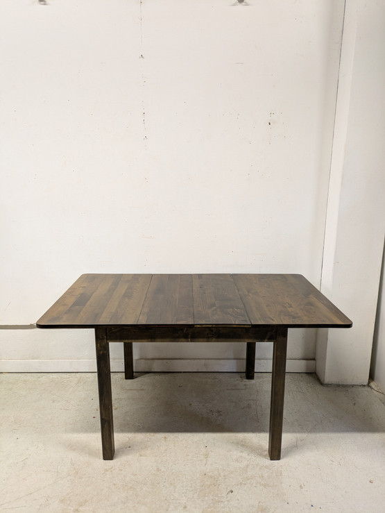 Jatkettava ruokapöytä 40-luku