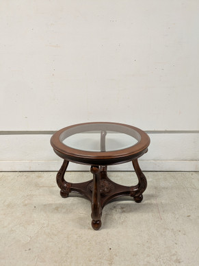 Klassinen pyöreä sohvapöytä 