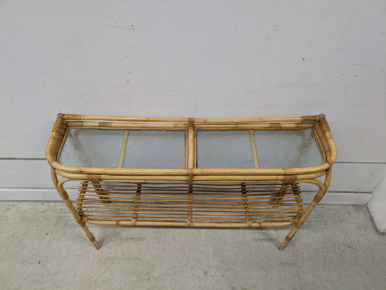 Retro rottinki sivupöytä 