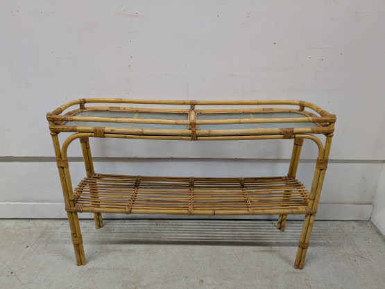 Retro rottinki sivupöytä 