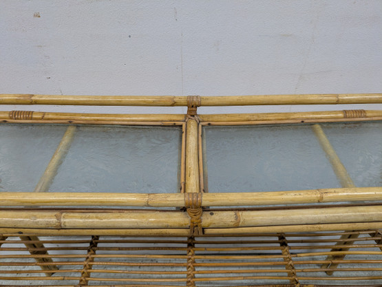 Retro rottinki sivupöytä 