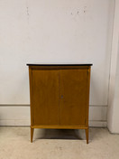 Vintage liinavaatekaappi 50-luku