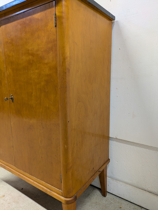 Vintage liinavaatekaappi 50-luku