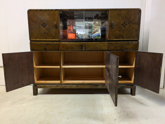 Upea funkkis kaappi / tarjoilukaappi