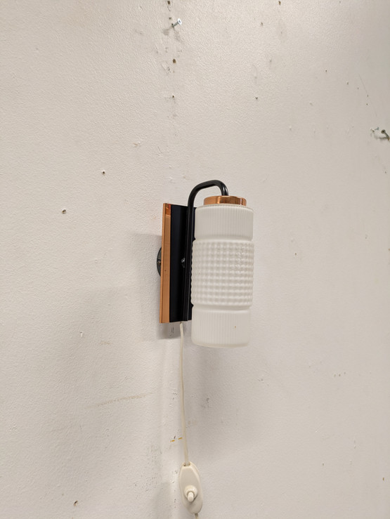 Retro seinävalaisin 