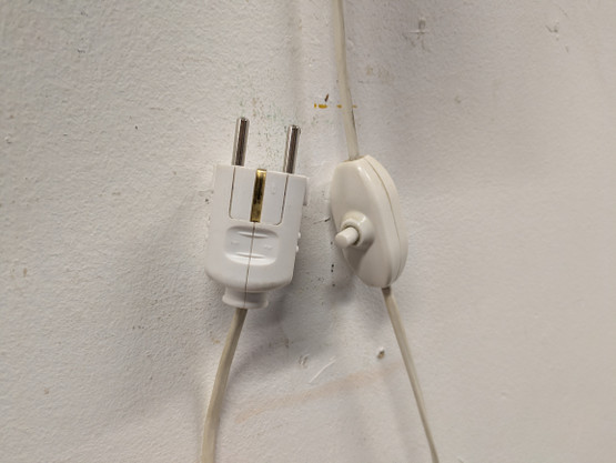 Retro seinävalaisin 