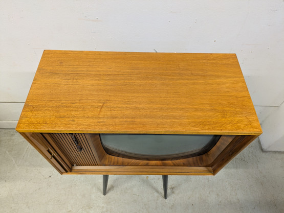 Philips vintage kaappi-TV