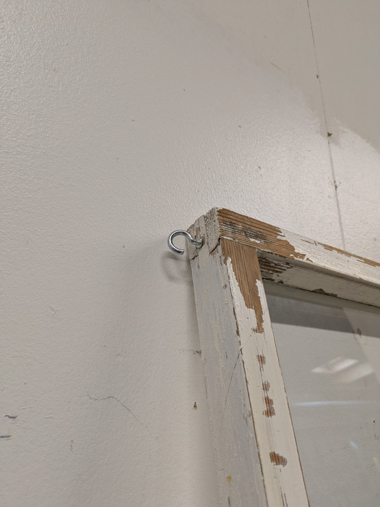 Vanha sisustusikkuna 