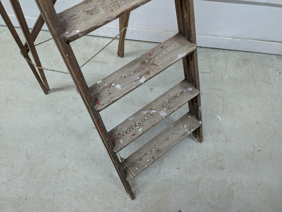 Vanhan puiset maalaustikkaat