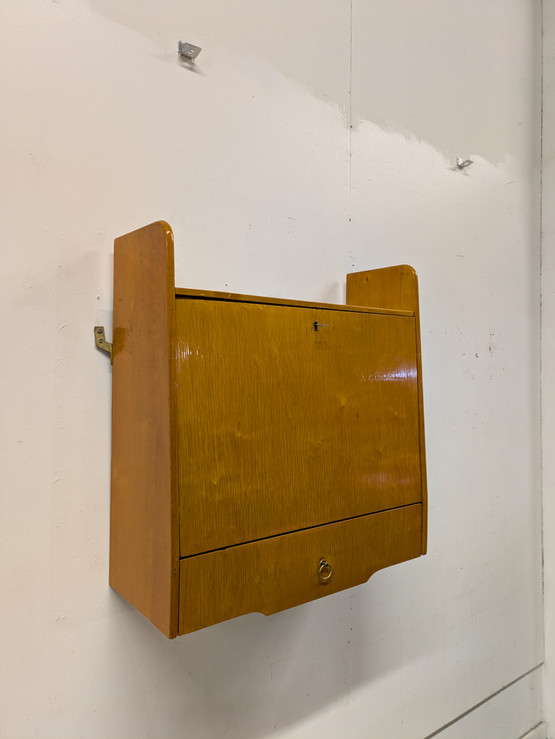 Vintage seinäkaappi / klaffikaappi 50-luku