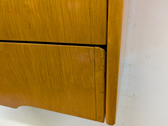 Vintage seinäkaappi / klaffikaappi 50-luku