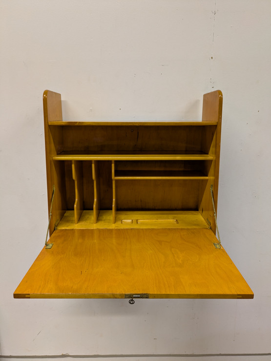 Vintage seinäkaappi / klaffikaappi 50-luku