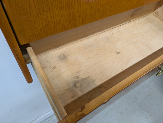 Vintage seinäkaappi / klaffikaappi 50-luku