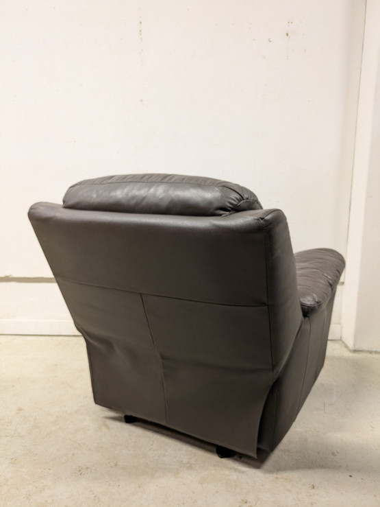 Lepotuoli mekanismilla