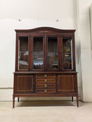 Upea Hepplewhite vitriinikaappi 