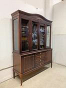 Upea Hepplewhite vitriinikaappi 