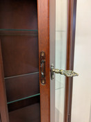 Upea Hepplewhite vitriinikaappi 