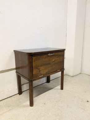 Funkkis pikku kaappi 40-luku