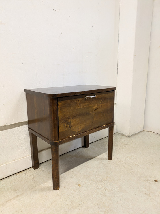 Funkkis pikku kaappi 40-luku