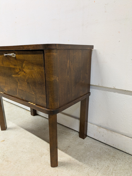 Funkkis pikku kaappi 40-luku