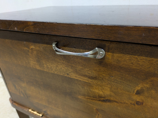 Funkkis pikku kaappi 40-luku