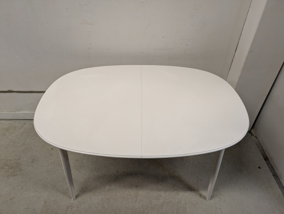 Asko Charlotte jatkettava ruokapöytä 