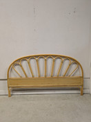 Rottinkinen sängynpääty