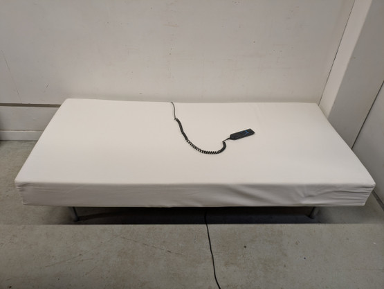 Moottorisänky 90x200