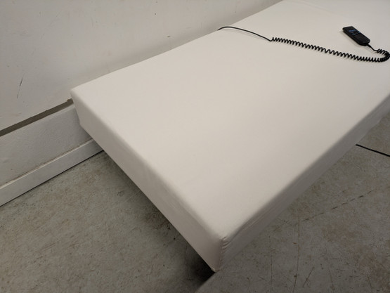 Moottorisänky 90x200