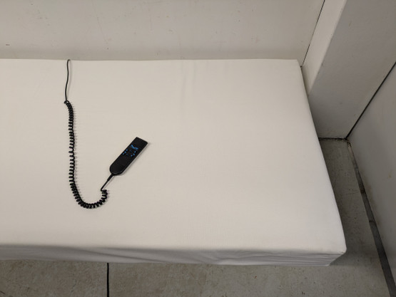 Moottorisänky 90x200