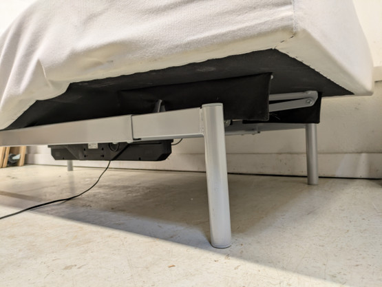 Moottorisänky 90x200