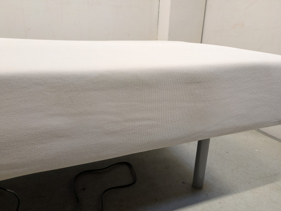 Moottorisänky 90x200