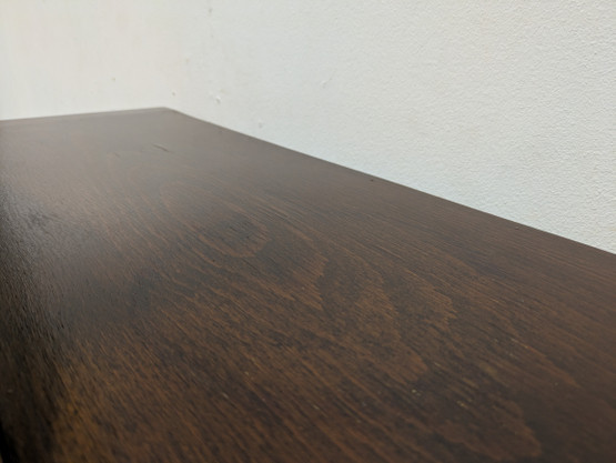 Kompakti vitriinikaappi 